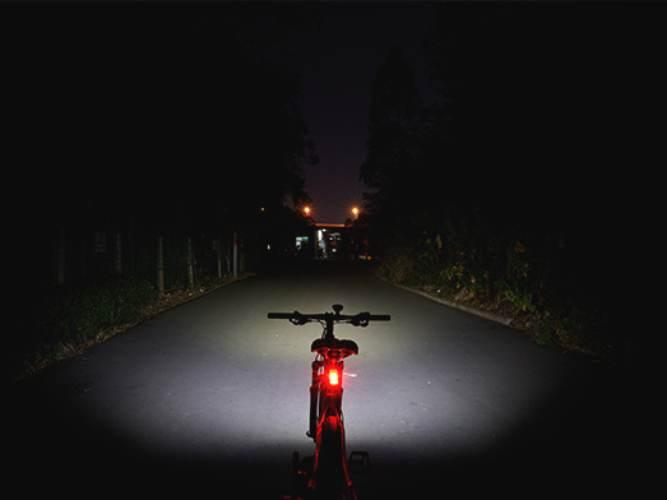 Lampa Przód Ravemen PR2400 Grey - zdjęcie 7