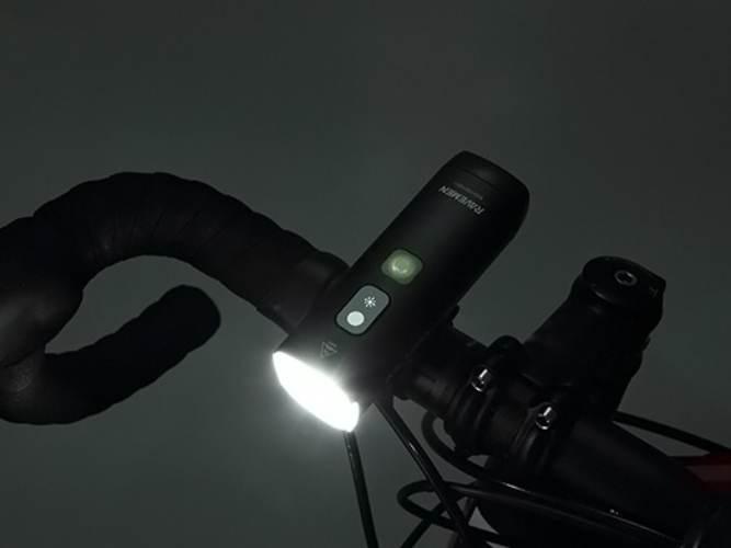 Lampa Przód Ravemen LR1600 Black - zdjęcie 9