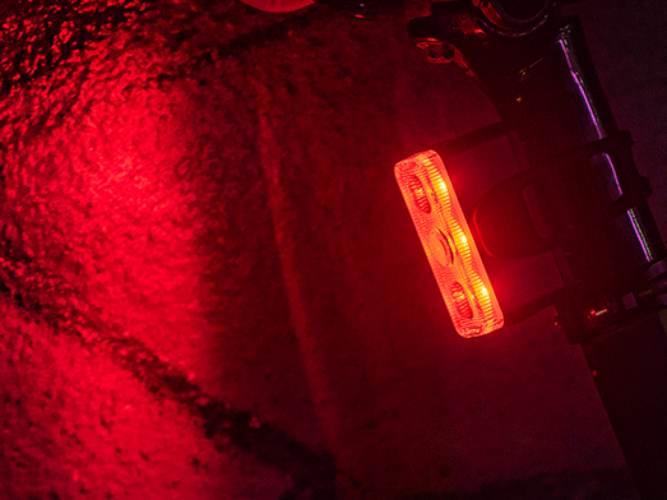 Lampa Tył Ravemen TR350 Black - zdjęcie 6
