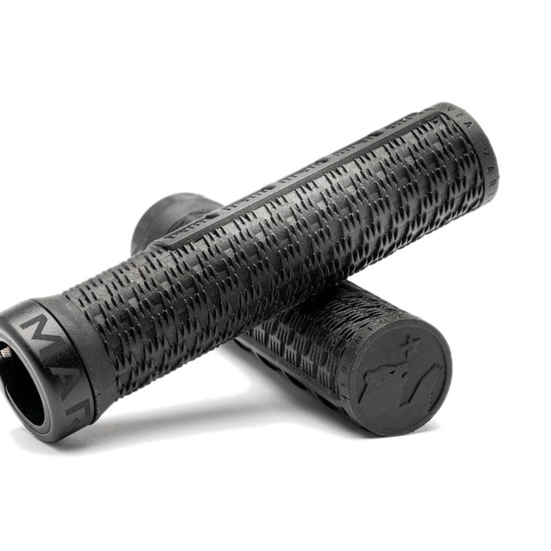 Gripy Marin Bearpaw Skręcane Czarne